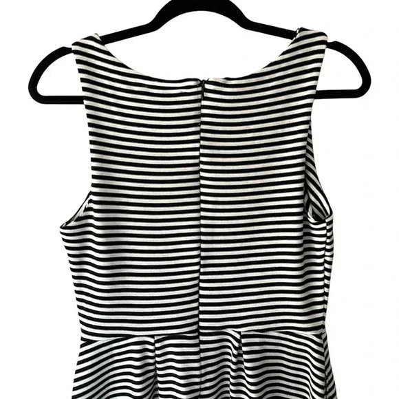 SLEEVELESS FIT & FLARE BLACK & WHITE STRIPE DRESS POCKETS | SMALL - Picture 8 of 9